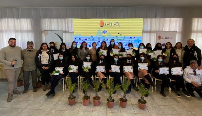 Certificación en Ecología: 21 mujeres de la Escuela Agrícola promoviendo el desarrollo sostenible.